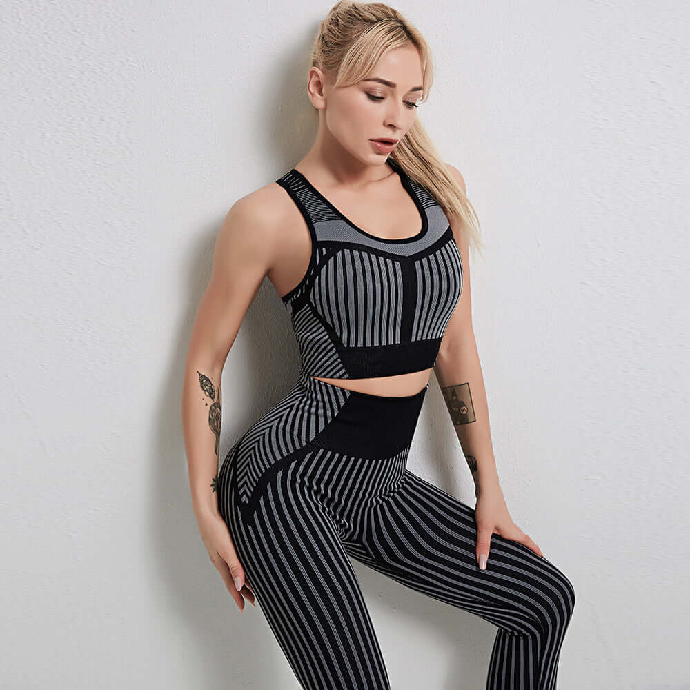Women's two piece crop top leggings tracksuit activewear